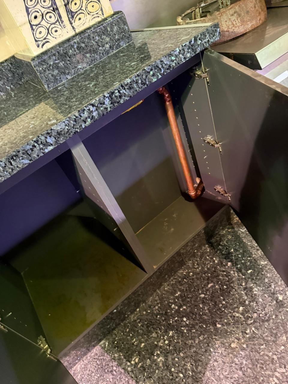 Keukenapparatuur - Complete koeltoog, frituur, afzuigkap en meer