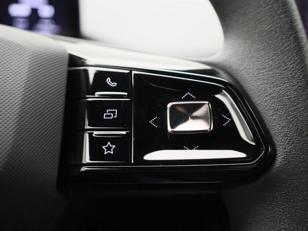 MG Mg4 51 kwh standard | automaat | climate control | apple carplay / andro