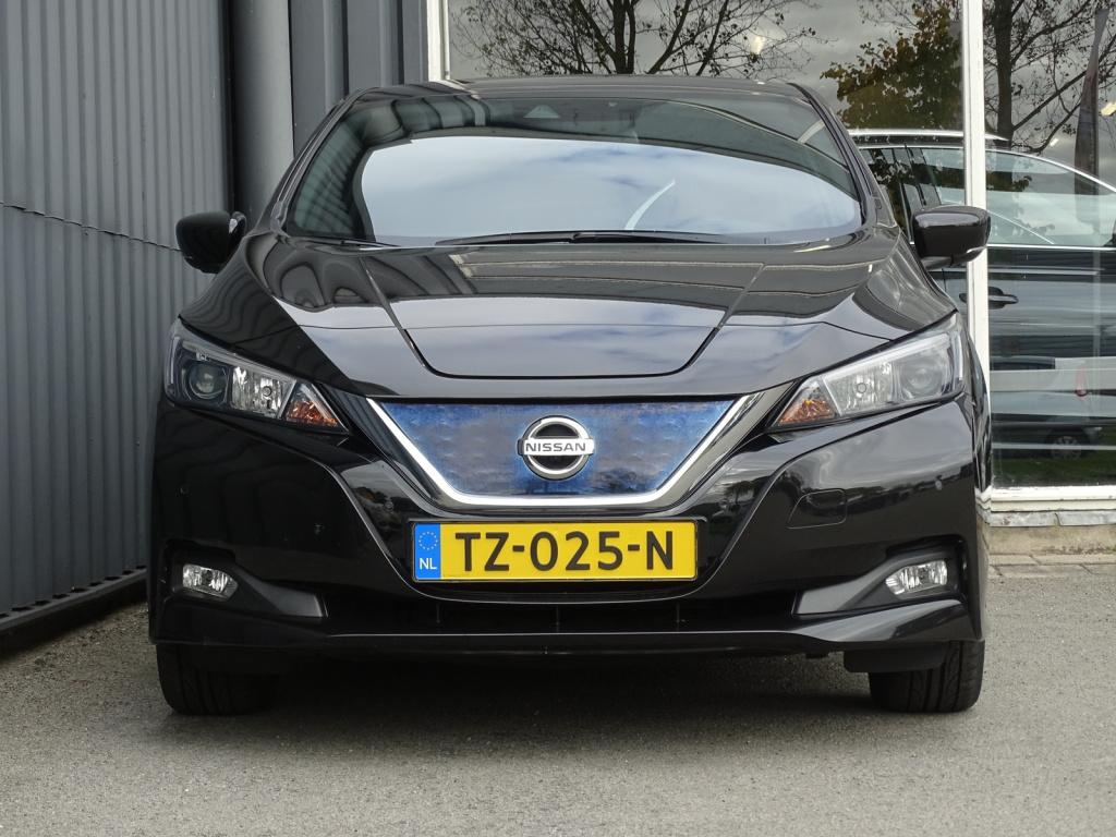 Nissan Leaf n-connecta 40 kwh | incl. btw | 360 camera