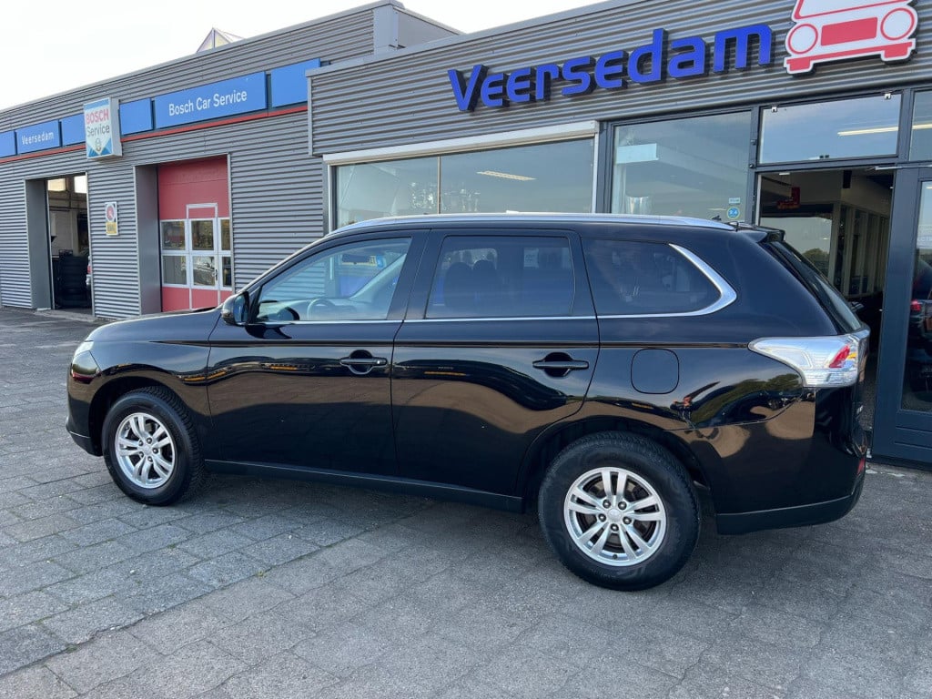 Mitsubishi Outlander 2.0 business edition 7 persoons