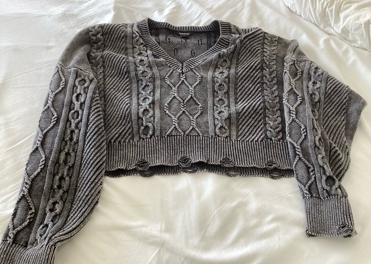 Nieuw kort truitje boohoo maat L zilverkleurig