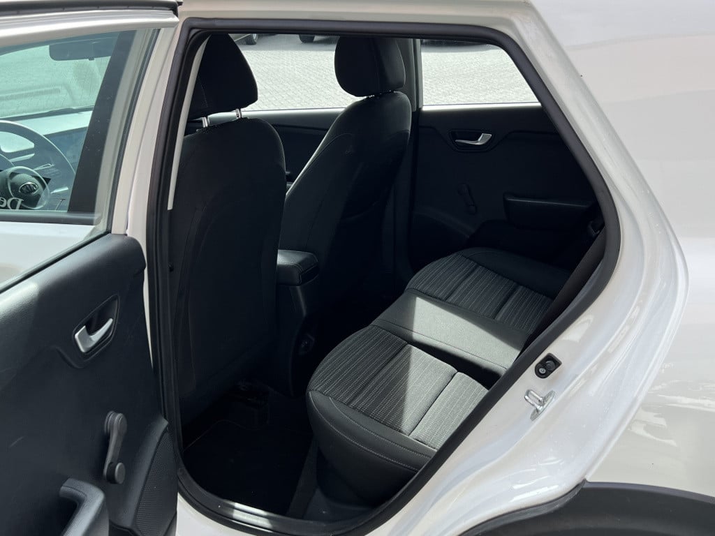 Kia Stonic 1.0 t-gdi mhev dynamicline | apple/ android carplay | camera | t