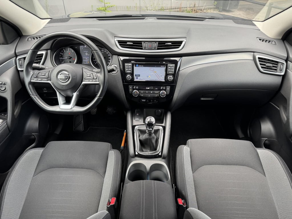 Nissan Qashqai 1.2 n-connecta | trekhaak | navigatie | 360° camera | keyles