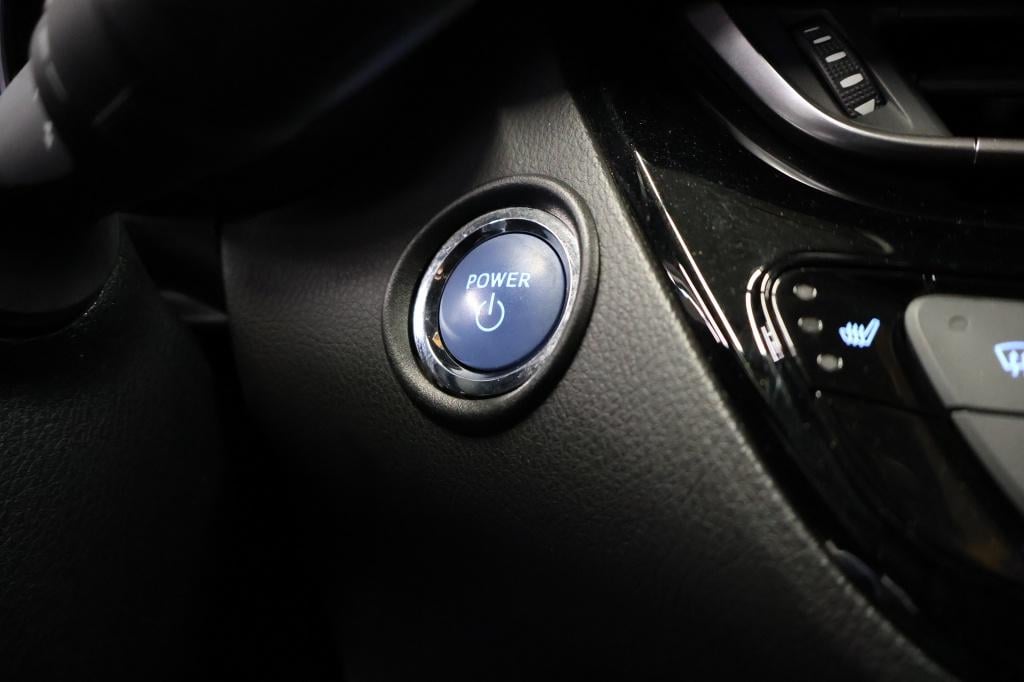 Toyota C-hr 1.8 hybrid dynamic