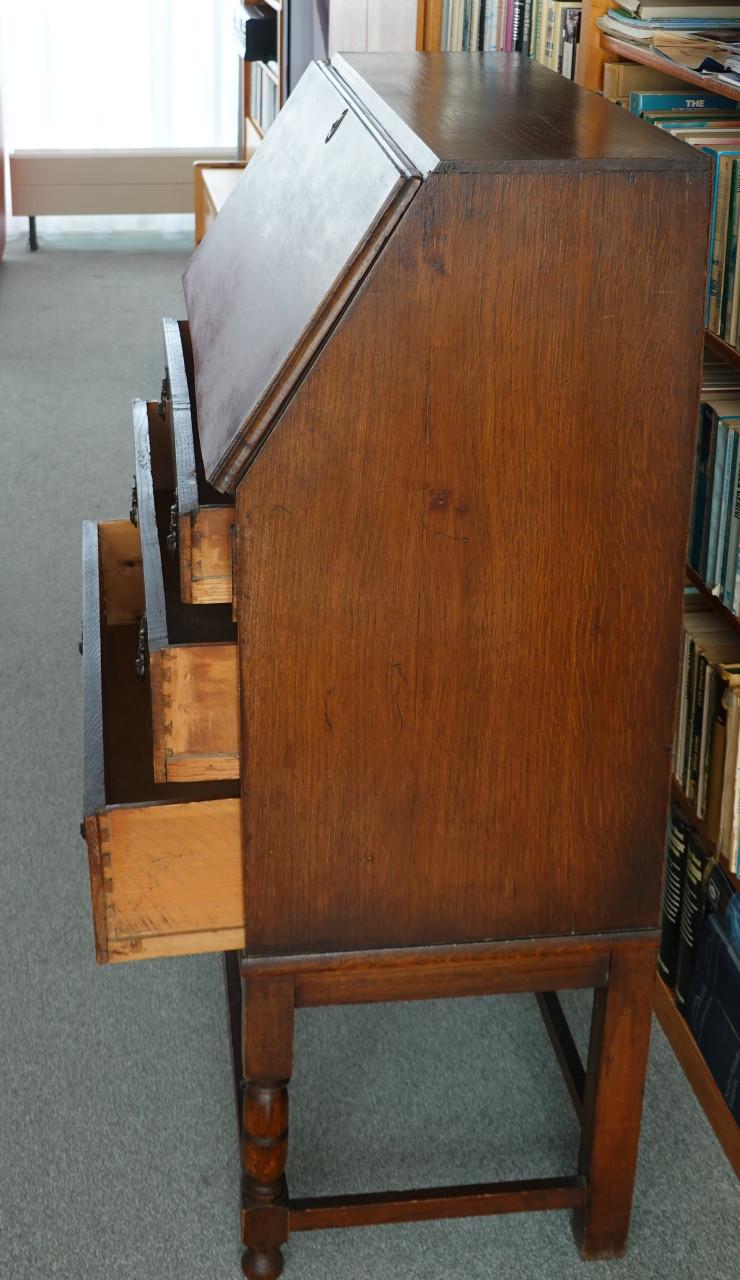 Secretaire