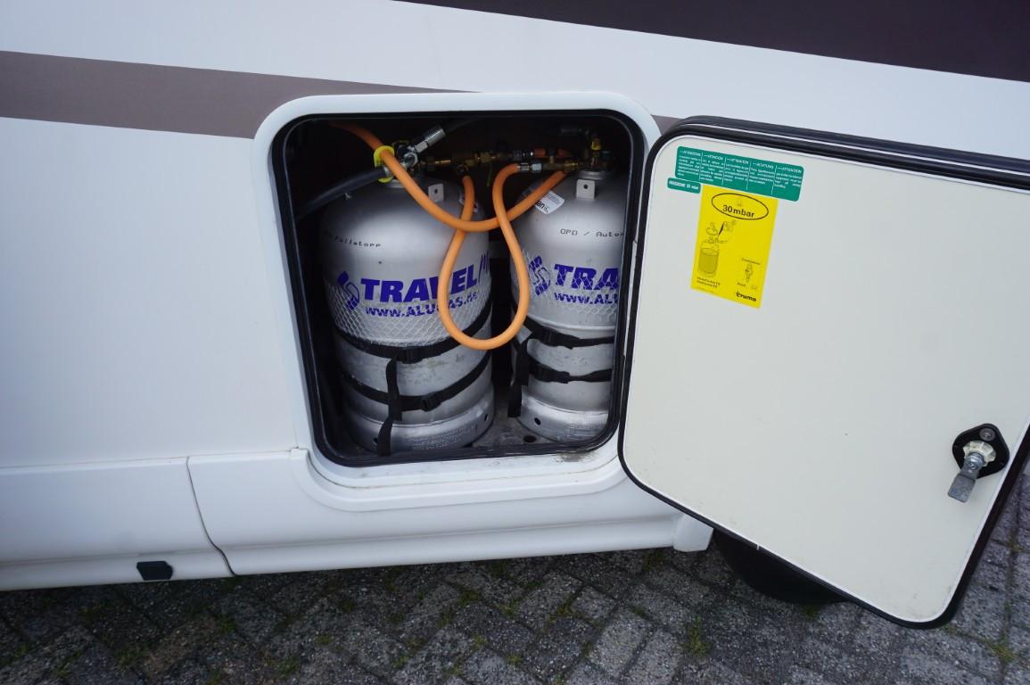 Mc Louis Nevis 873 G Carat 2016 met 63.500km Euro 5