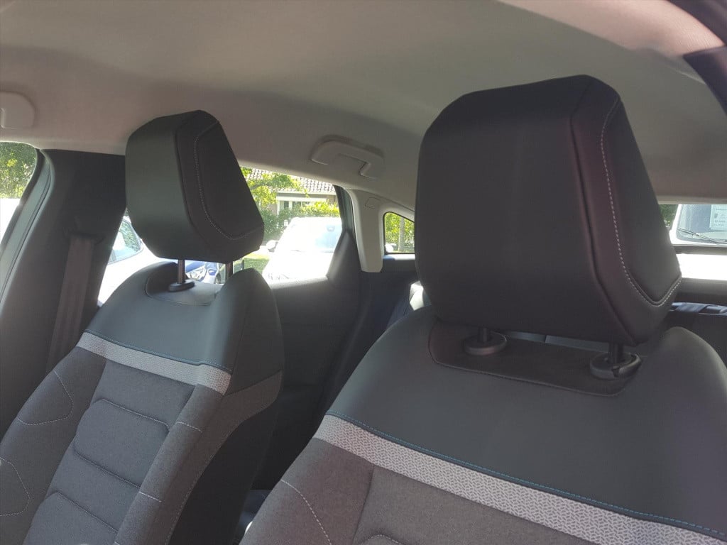 Citroen Ë-c4 feel pack 50kwh 136pk 3-fase navigatie | trekhaak | apple carp