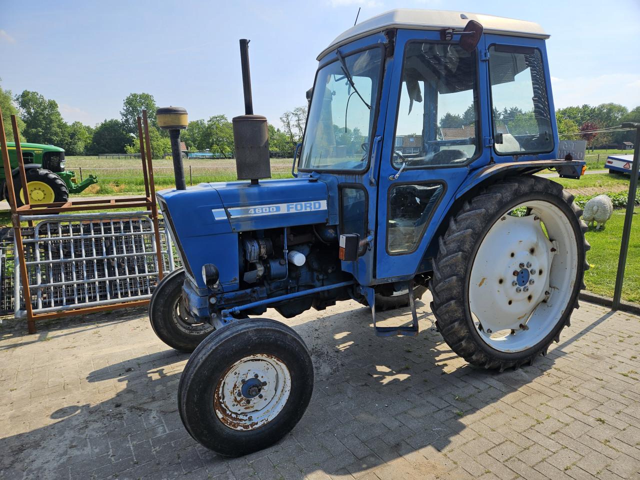 Ford 4600