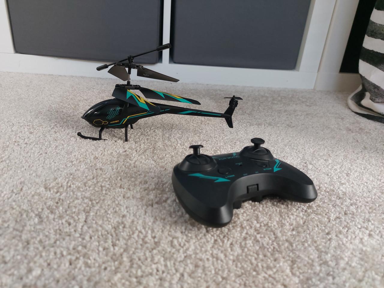 Ophalen, Silverlit Flybotic Air Mamba helikopter
