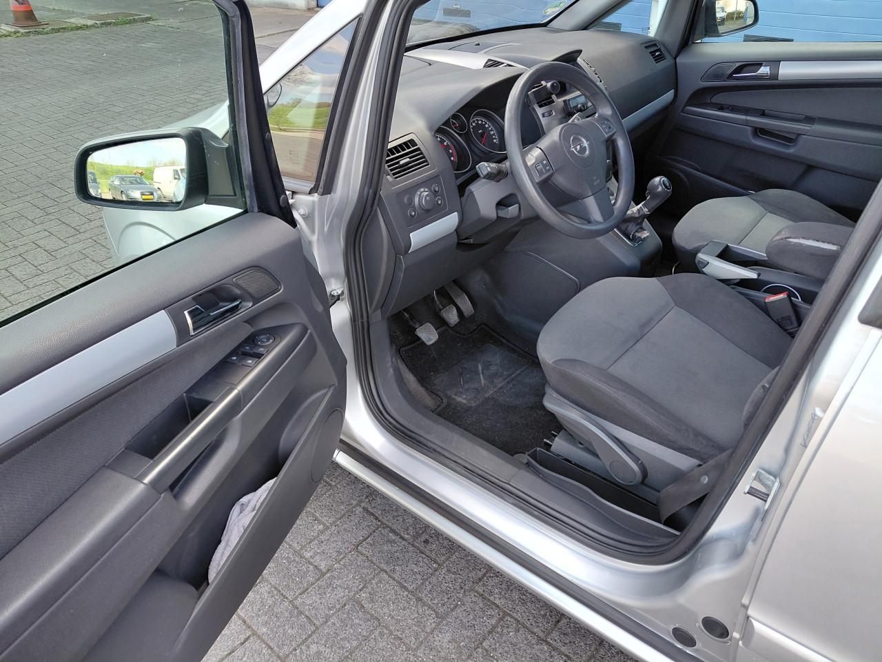 Opel zafira B 1,8