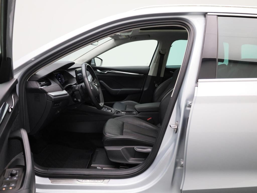 Skoda Octavia combi 1.5 e-tsi business edition | automaat | panoramadak | t