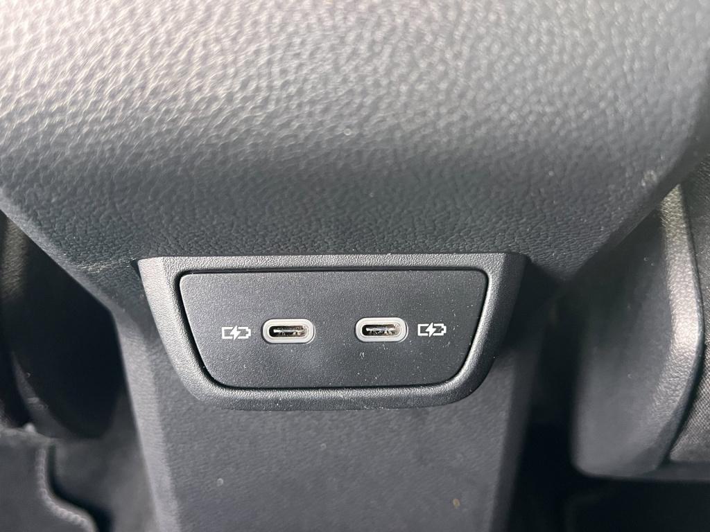 Volkswagen Polo 1.0 tsi r-line business, elektr. panodak, digitaal dashboar