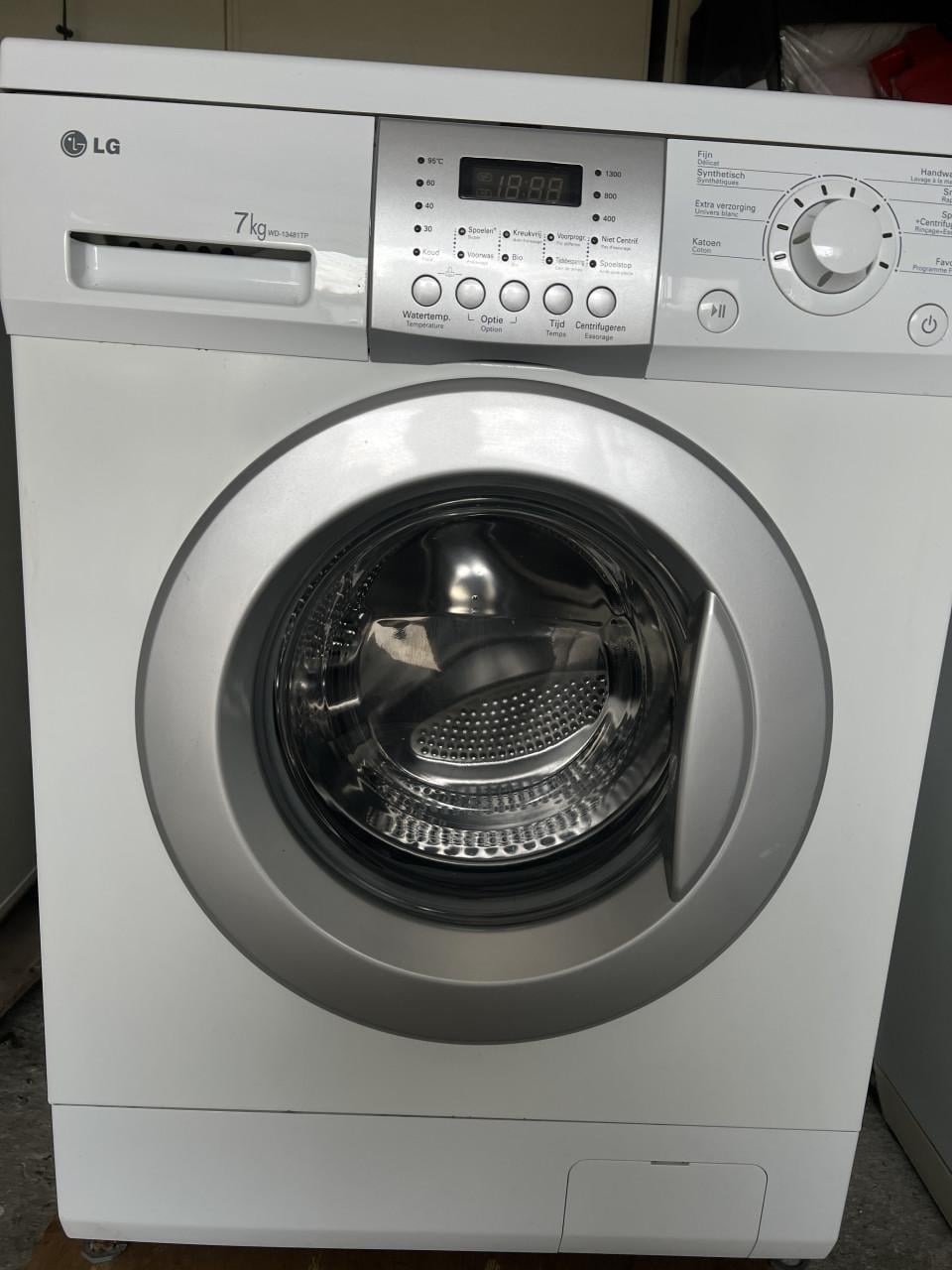 LG WD-13481TP Vrijstaand 7kg 1300 RPM A+ wasmachine weinig gebruikt