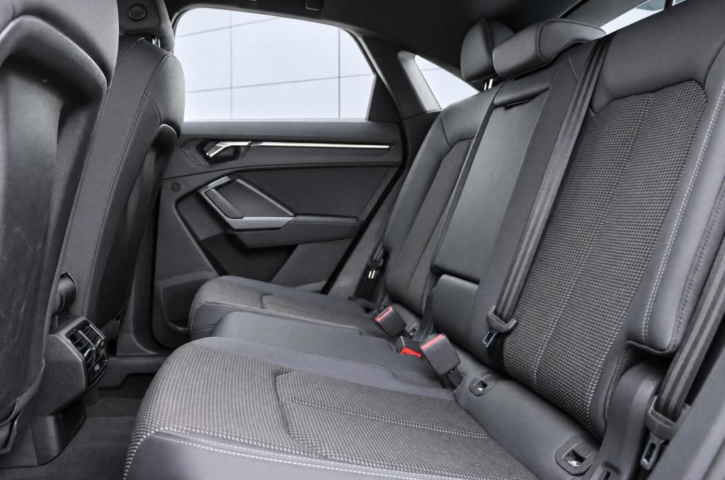 Audi Q3 sportback 45 tfsi e s edition 245pk s-tronic