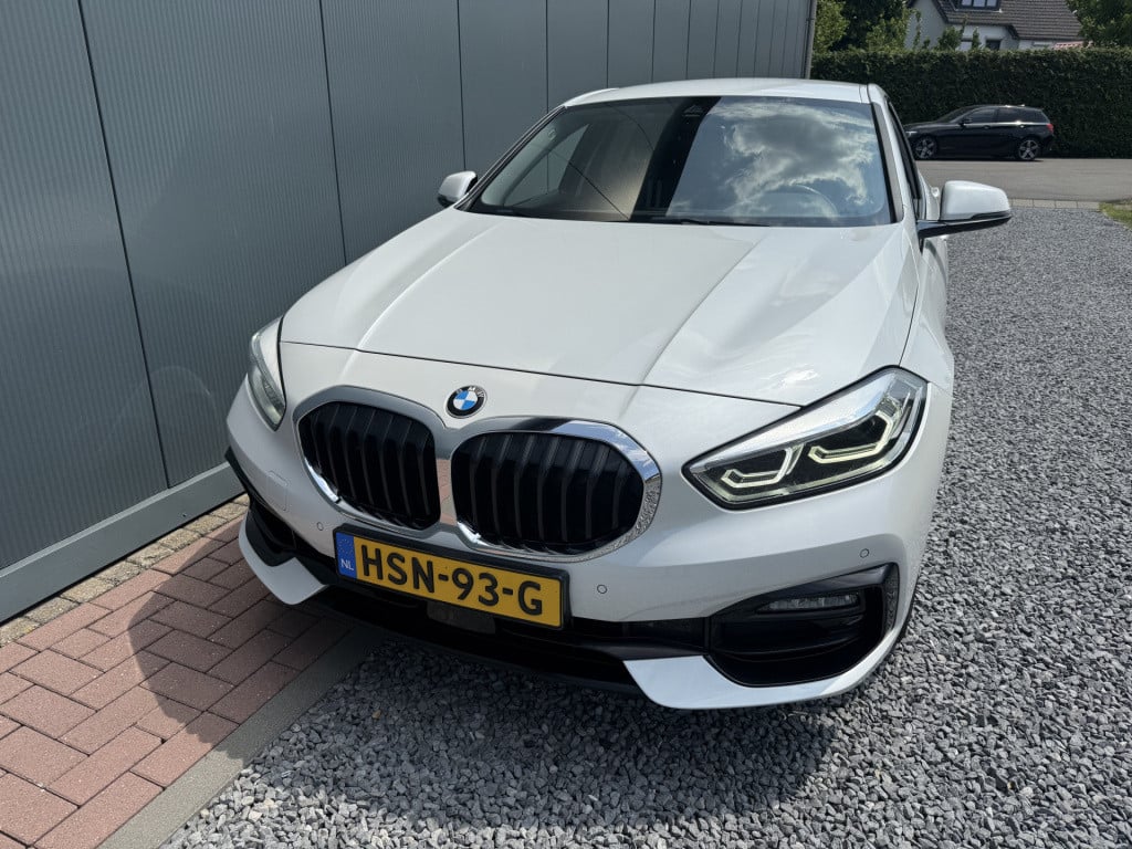BMW 1 Serie 118i 140pk executive sportline 5-drs