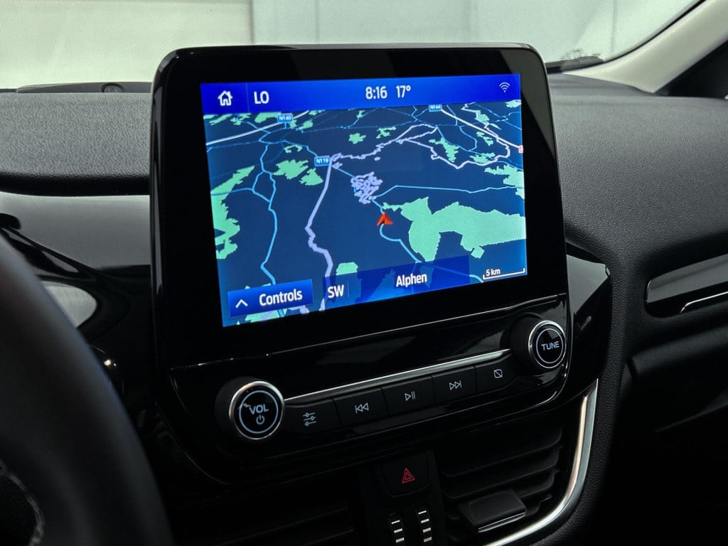 Ford Fiesta 1.0 ecoboost hybrid titanium x winterpack | navigatie | airco |