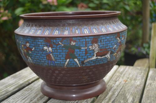 Chinese champlevé cachepot vroeg 20e eeuw.