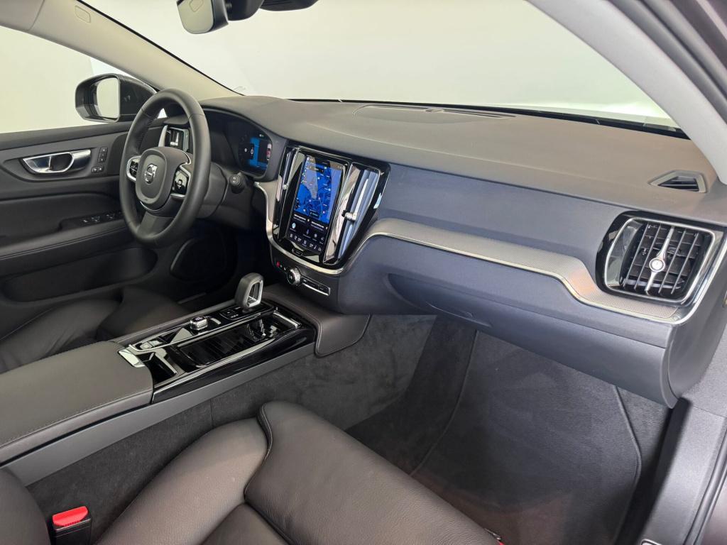 Volvo V60 2.0 t6 recharge awd inscription expression