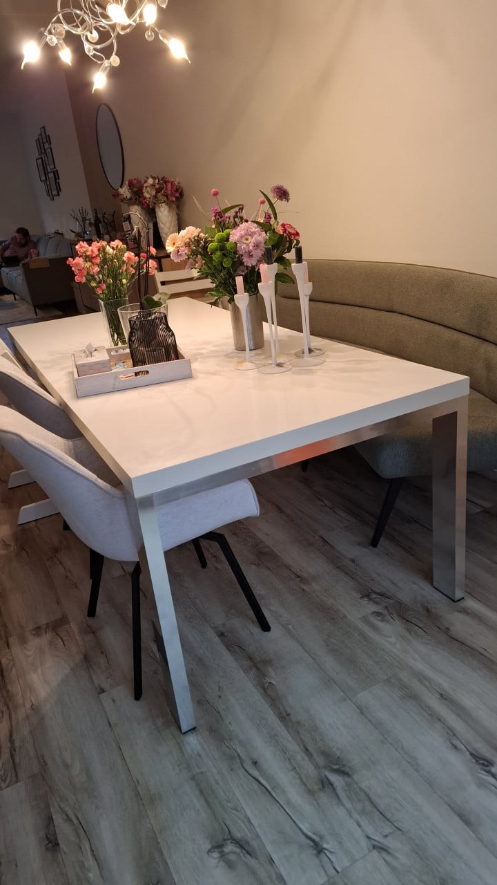 Eetkamertafel ZSM ophalen