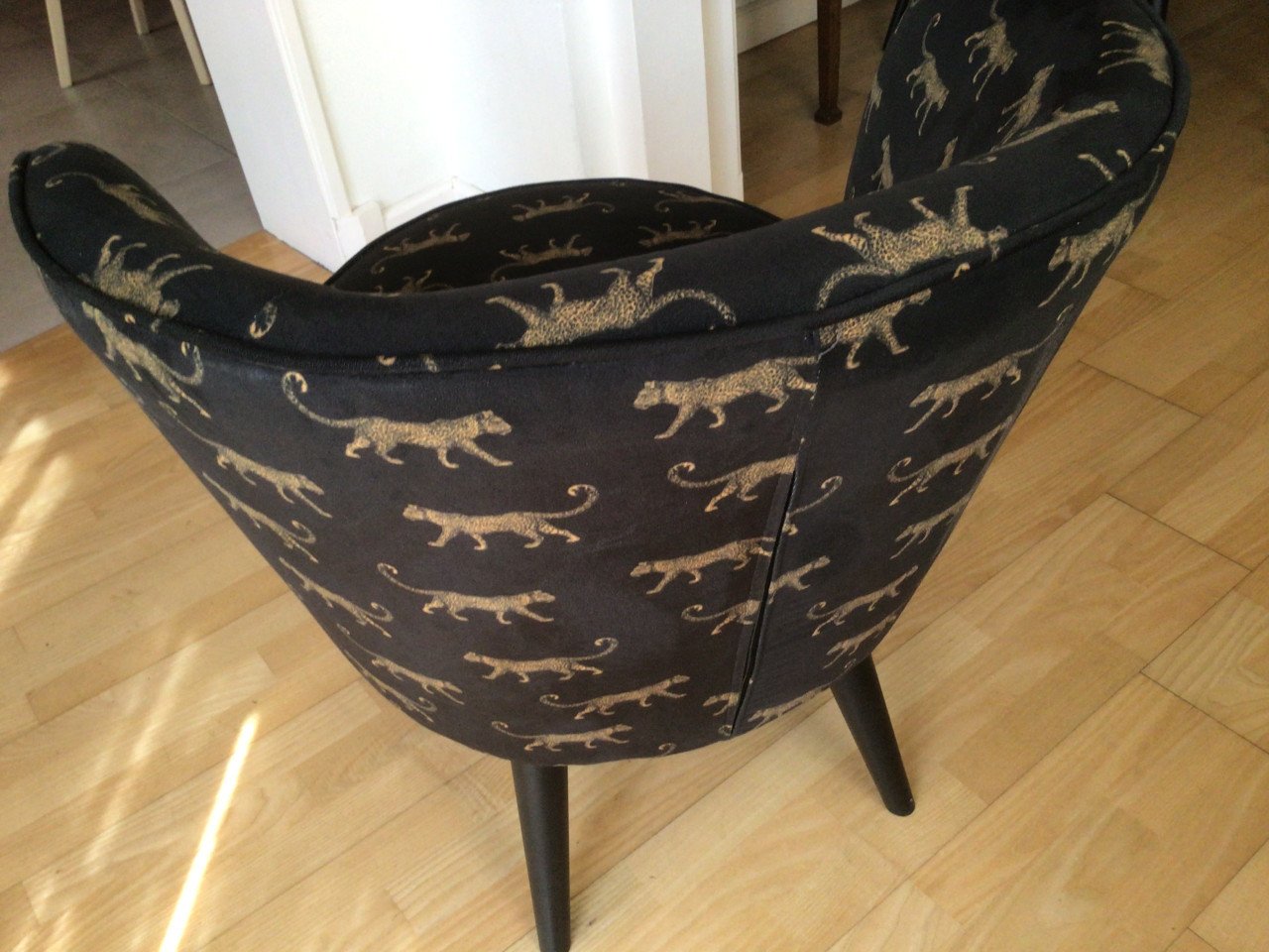 Wood fauteuil Bo fluweel,panter