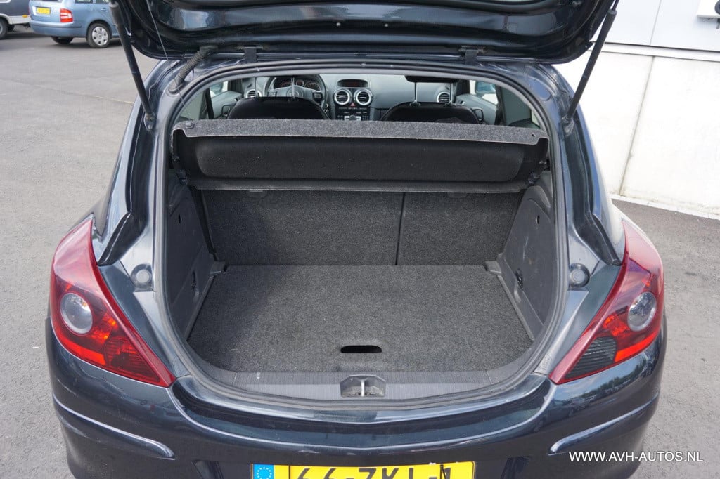 Opel Corsa 1.2 ecoflex anniversay edition lpg