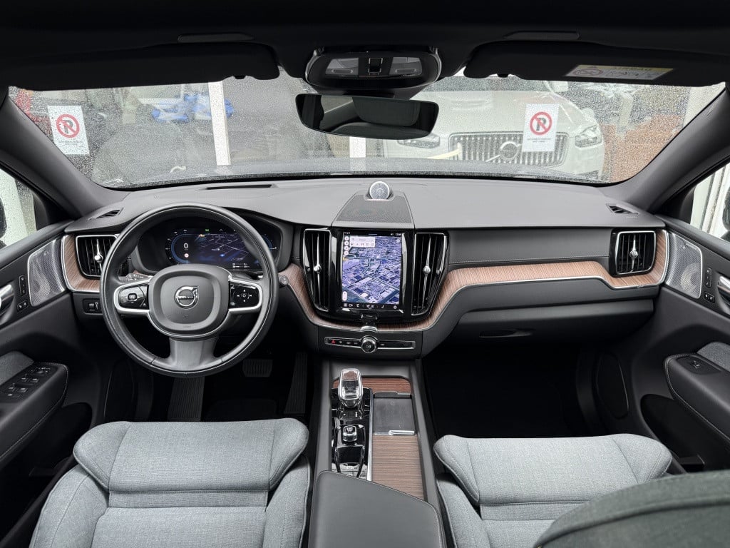 Volvo XC60 t8 455pk recharge inscription| full options !!