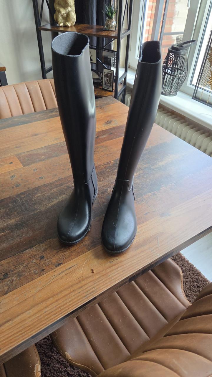 Paardtij kleding en laarzen