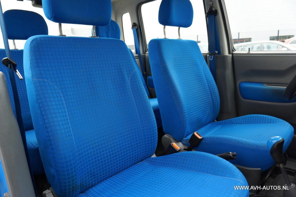 Opel Agila 1.2-16v color edition