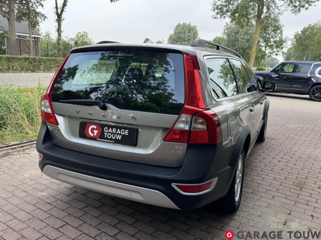 Volvo XC70 2.4 d5 summum