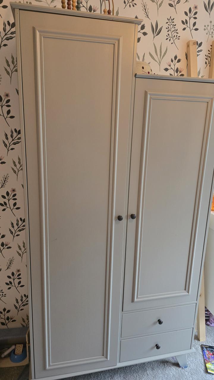 Baby / kinderkamer kasten