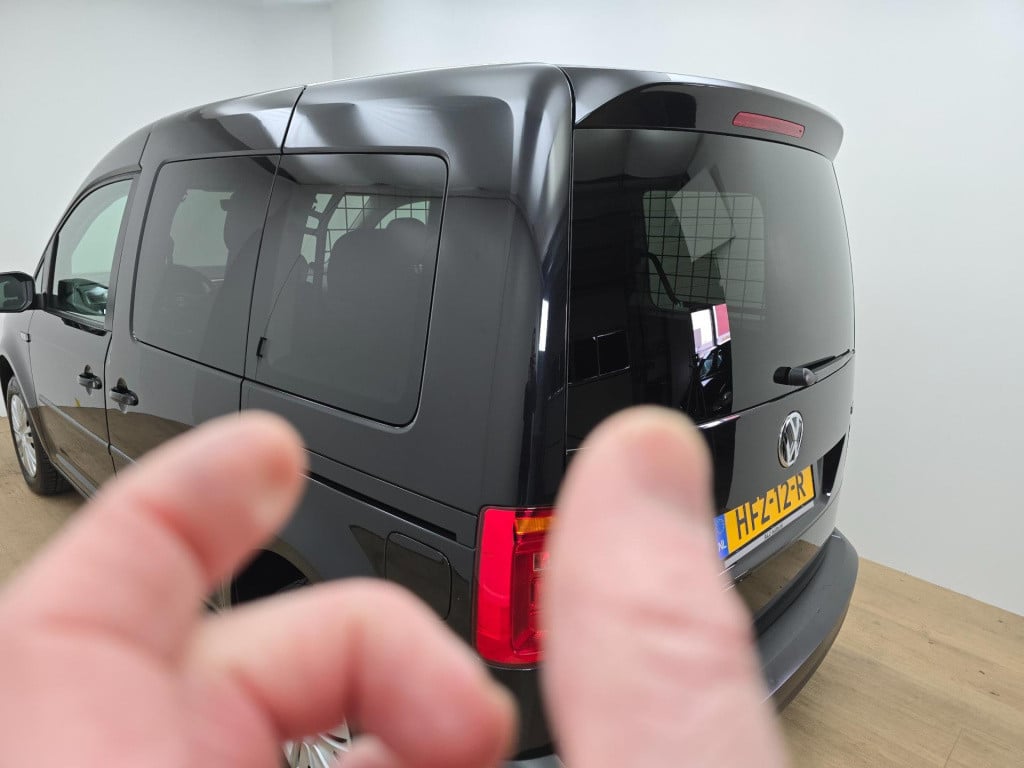 Volkswagen Caddy occasion 1.0 tsi 5 persoons met cruisecontrol en app conne