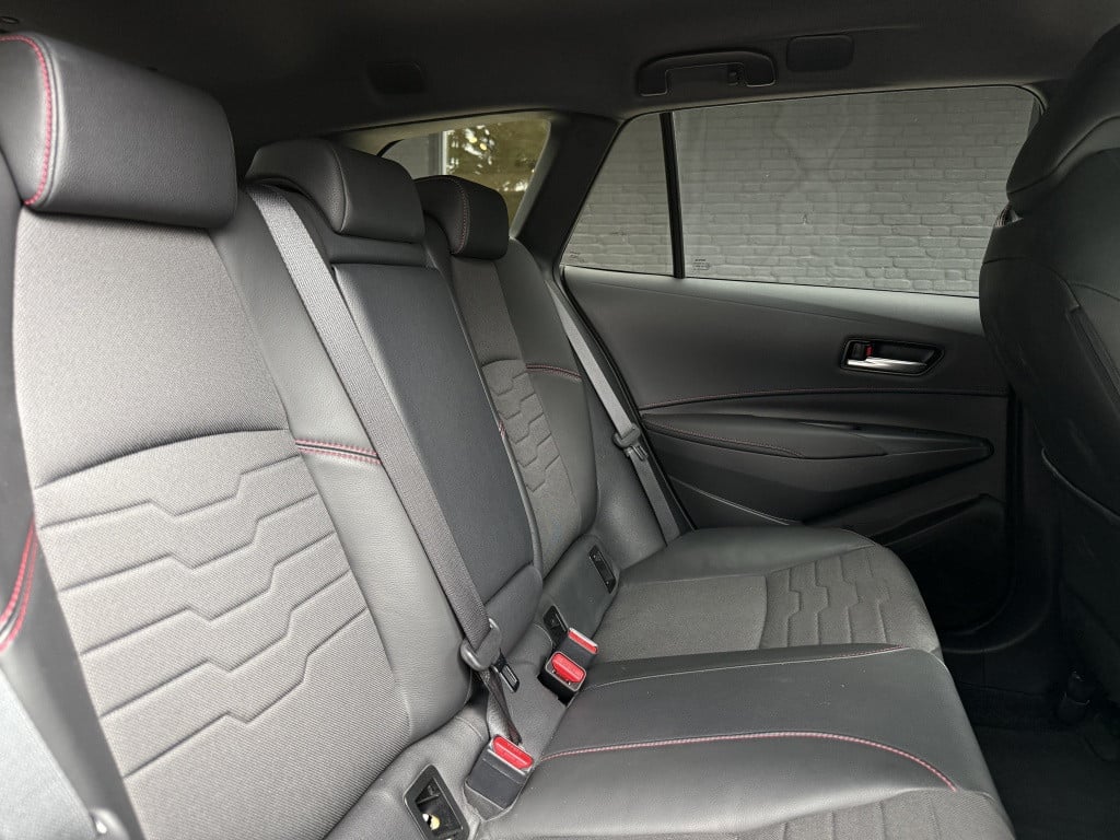 Toyota Corolla Touring Sports 2.0 hybrid executive // 185pk // jbl audio //
