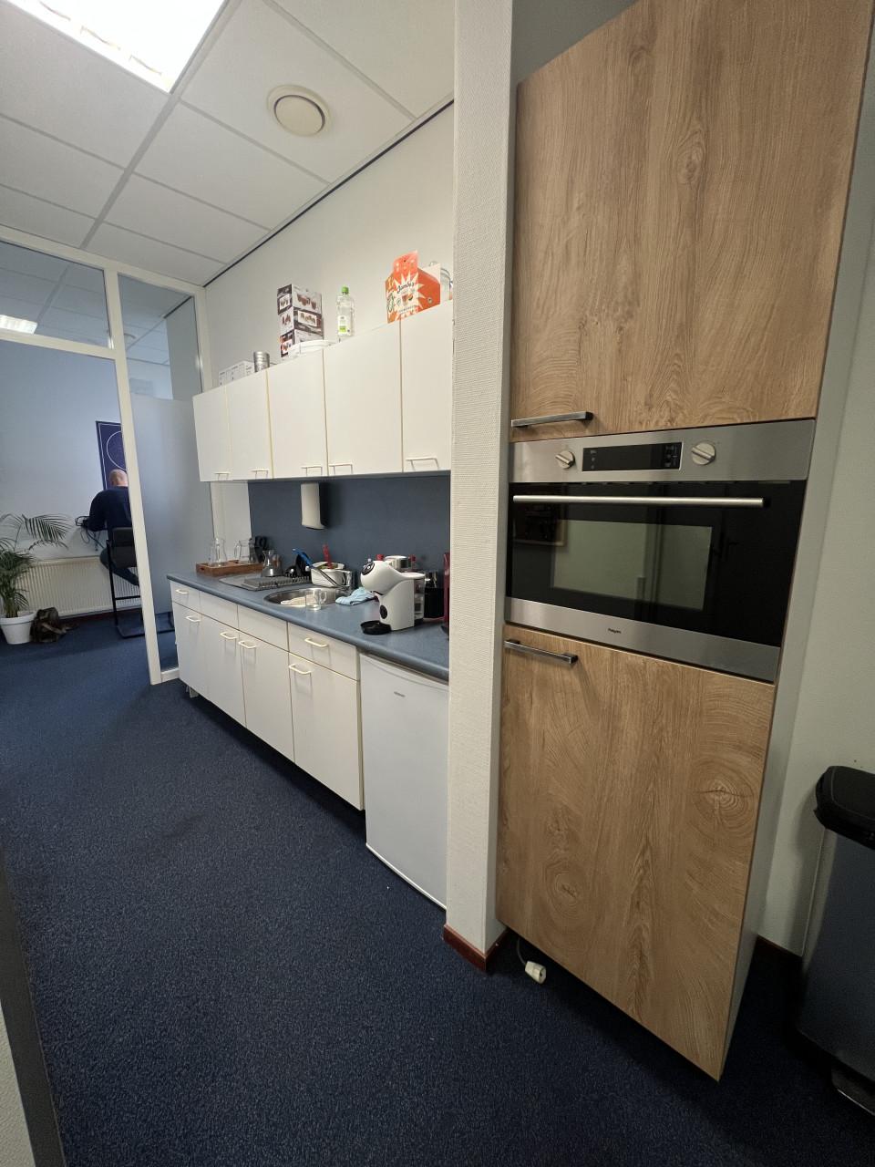 90m2 nette kantoor/bedrijfsruimte op goede zichtlocatie Goes