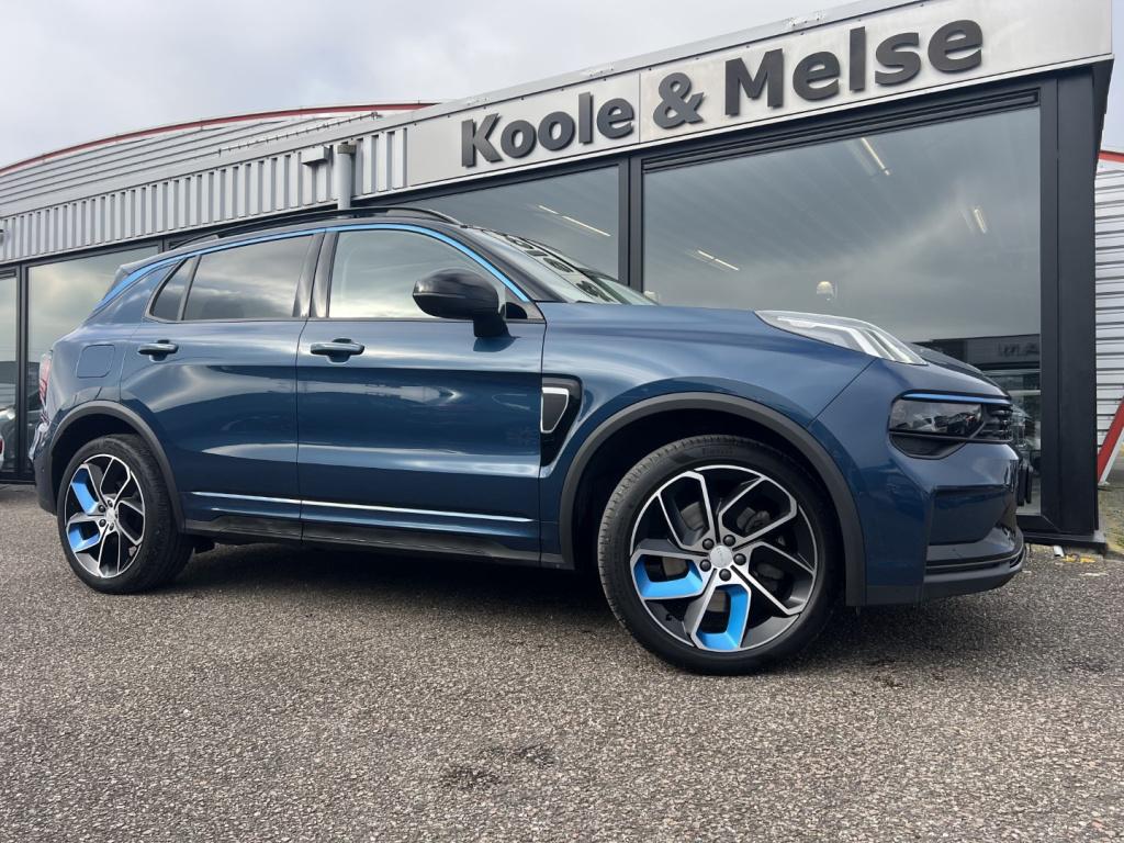 Lynk & Co 01 1.5 261pk phev plug inn hybrid , trekhaak ,pano dak,car play