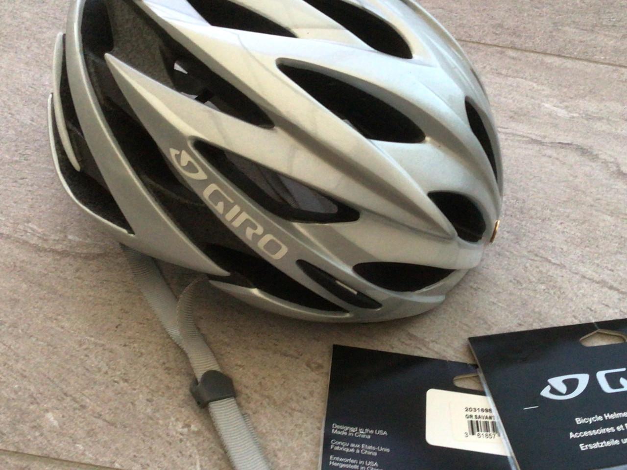 Helm en schoenen