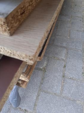 Helemaal gratis partij dikke meubel panelen 2 x 3 meter