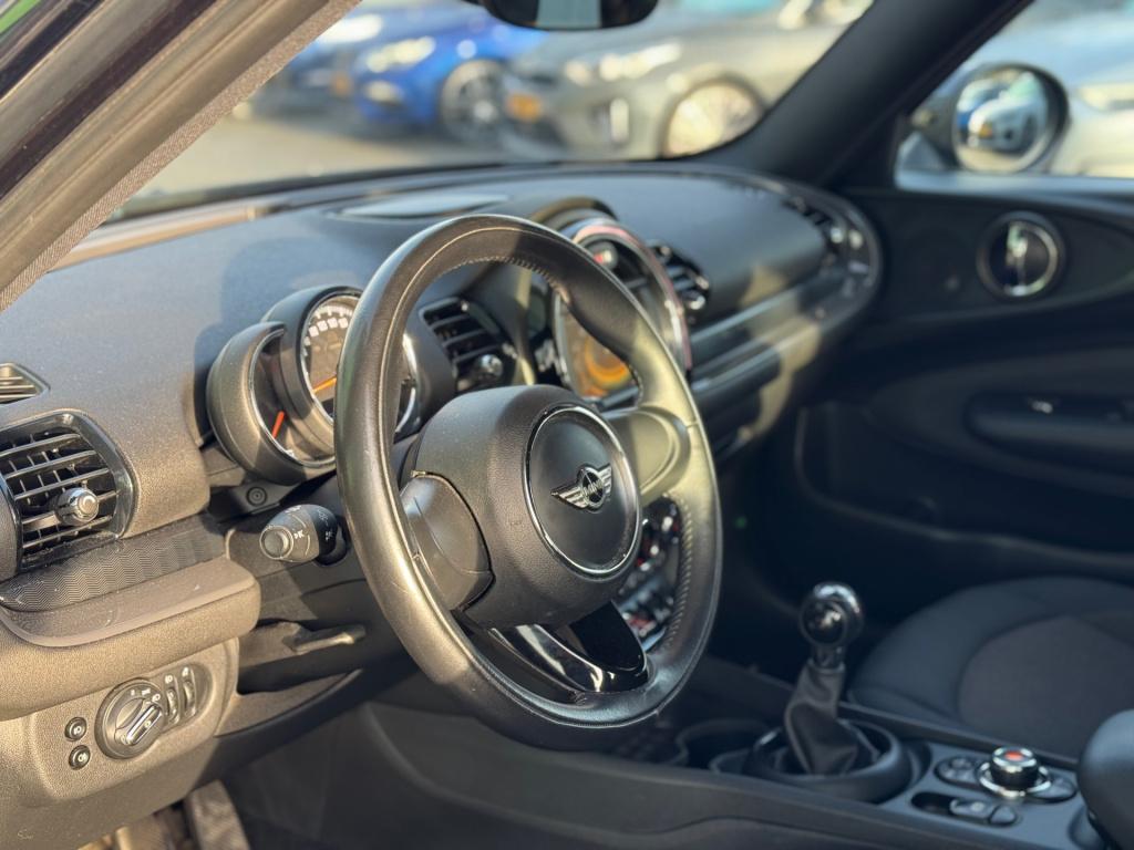 Mini Clubman mini 1.5 one * stoelverwarming * pdc * navigatie