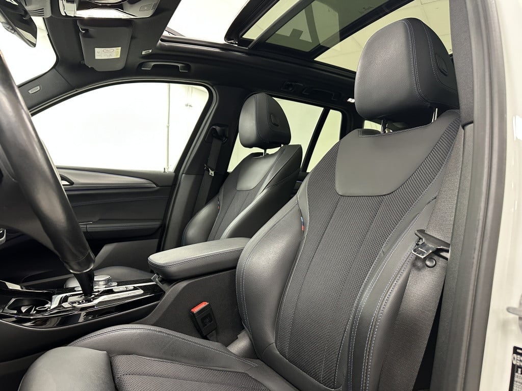 BMW X3 xdrive30e m-sport | adaptief cc. | panoramadak | 21'' |