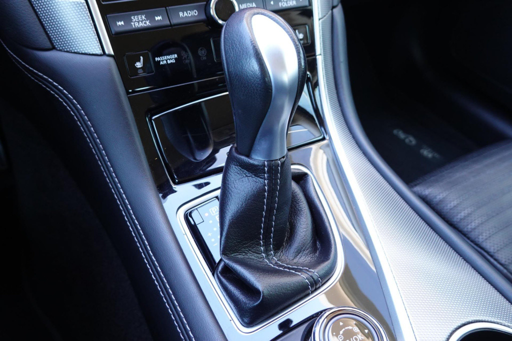 Infiniti Q q50 2.0t sport
