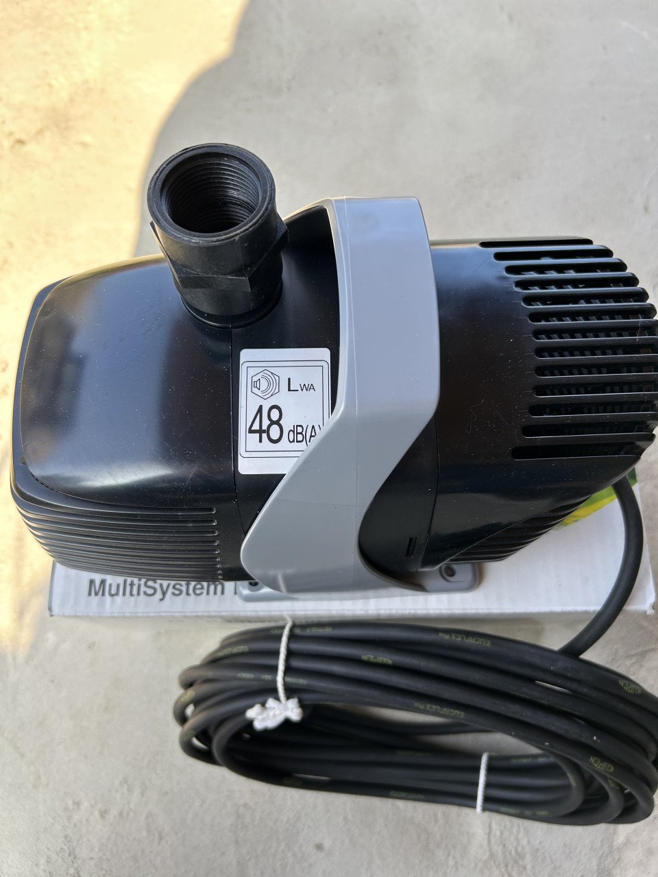 Te koop nieuw in doos Messner mpf 6000 sterke en zuinige Vijverpomp
