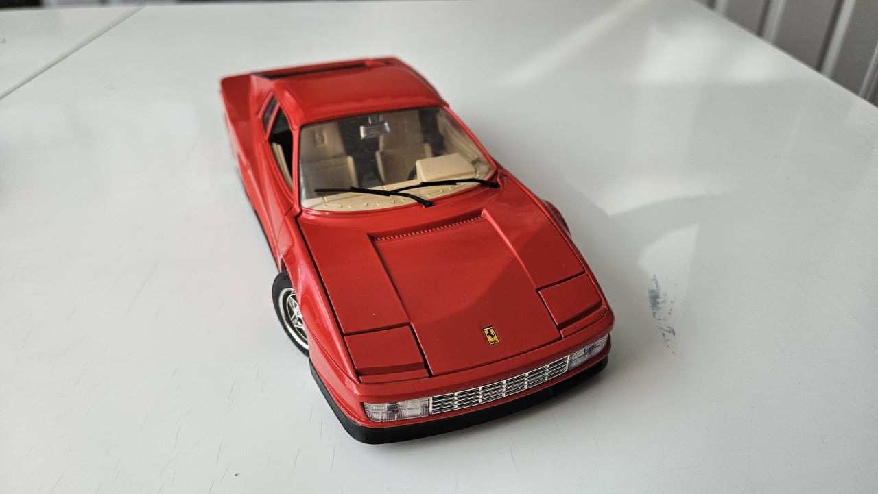 Ferrari Testarossa 1:18 schaalmodel – Bburago – Made in Italy