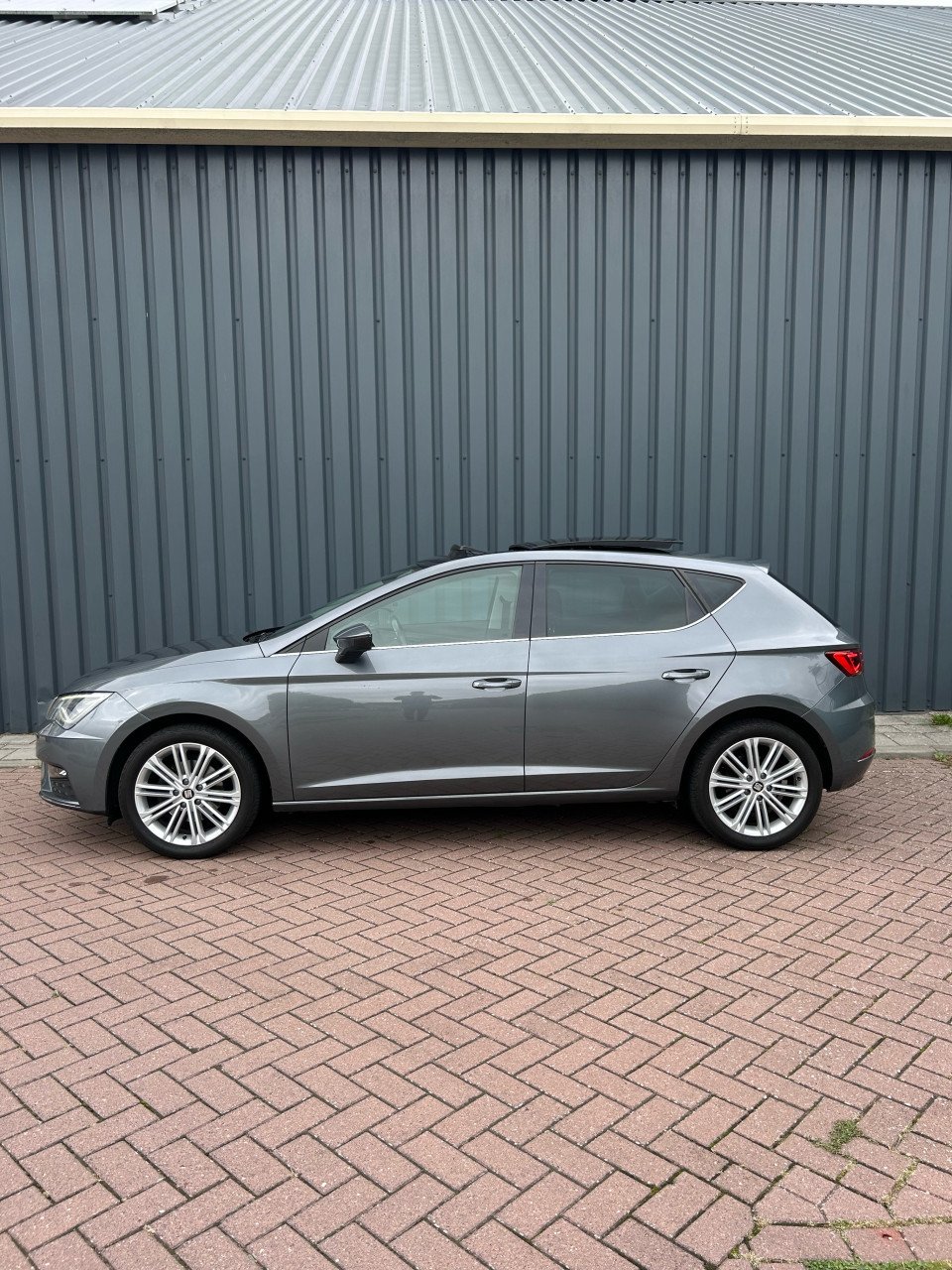 Seat Leon 1.4 TSI 125PK 2017 Grijs
