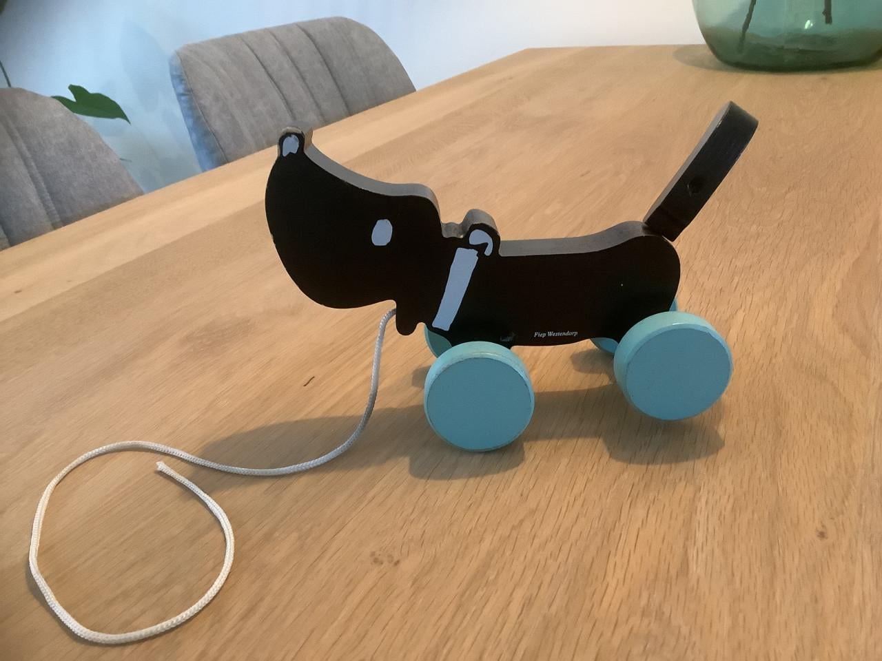 Takkie - houten Trekdier Hondje