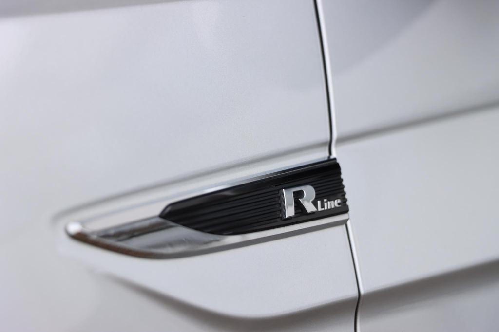 Volkswagen Polo 1.0 tsi highline business r 95pk