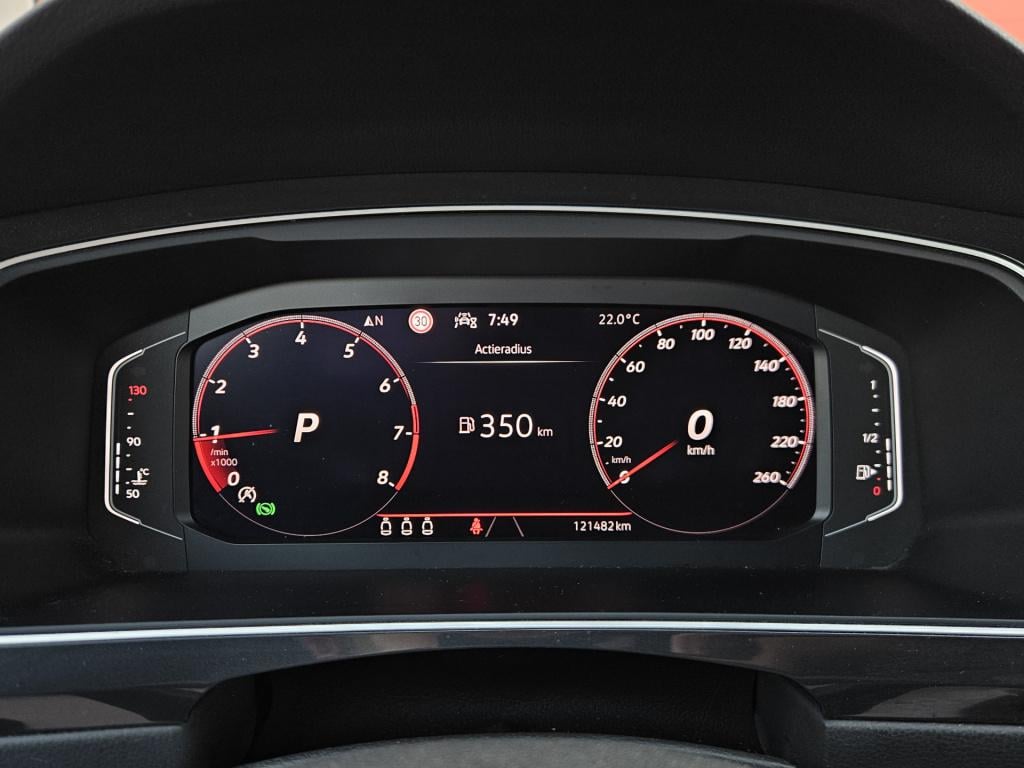 Volkswagen Tiguan 1.5 tsi r-line business+ | pano | elek. trekhaak rijklaar