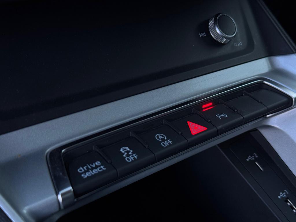 Audi Q3 sportback 35 tfsi s-line * matrix led * trekhaak * camera