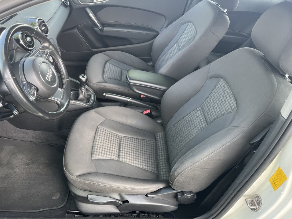 Audi A1 1.2 tfsi connect