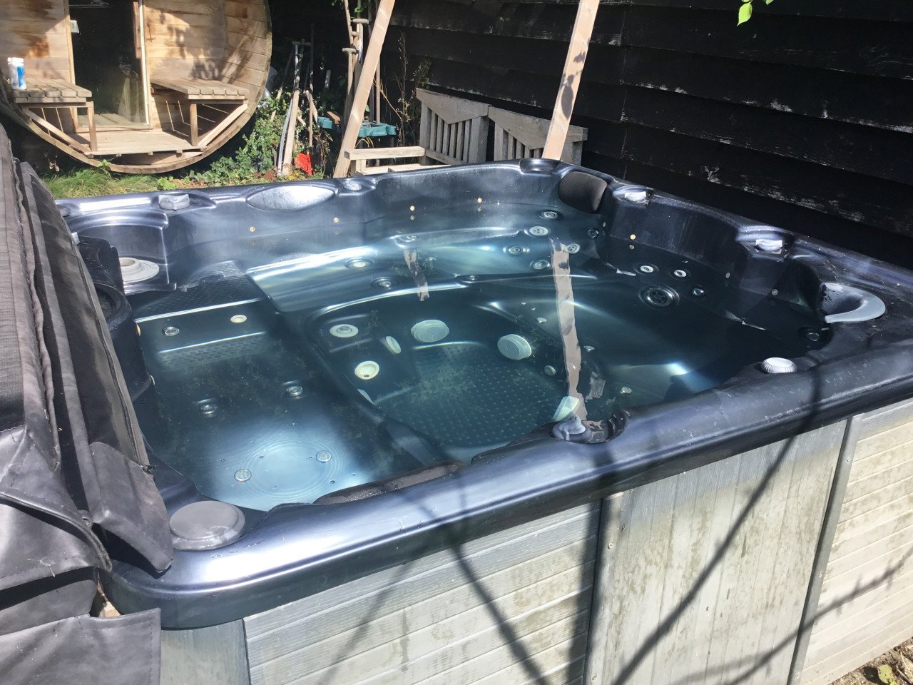 Jacuzzi 215 x 215