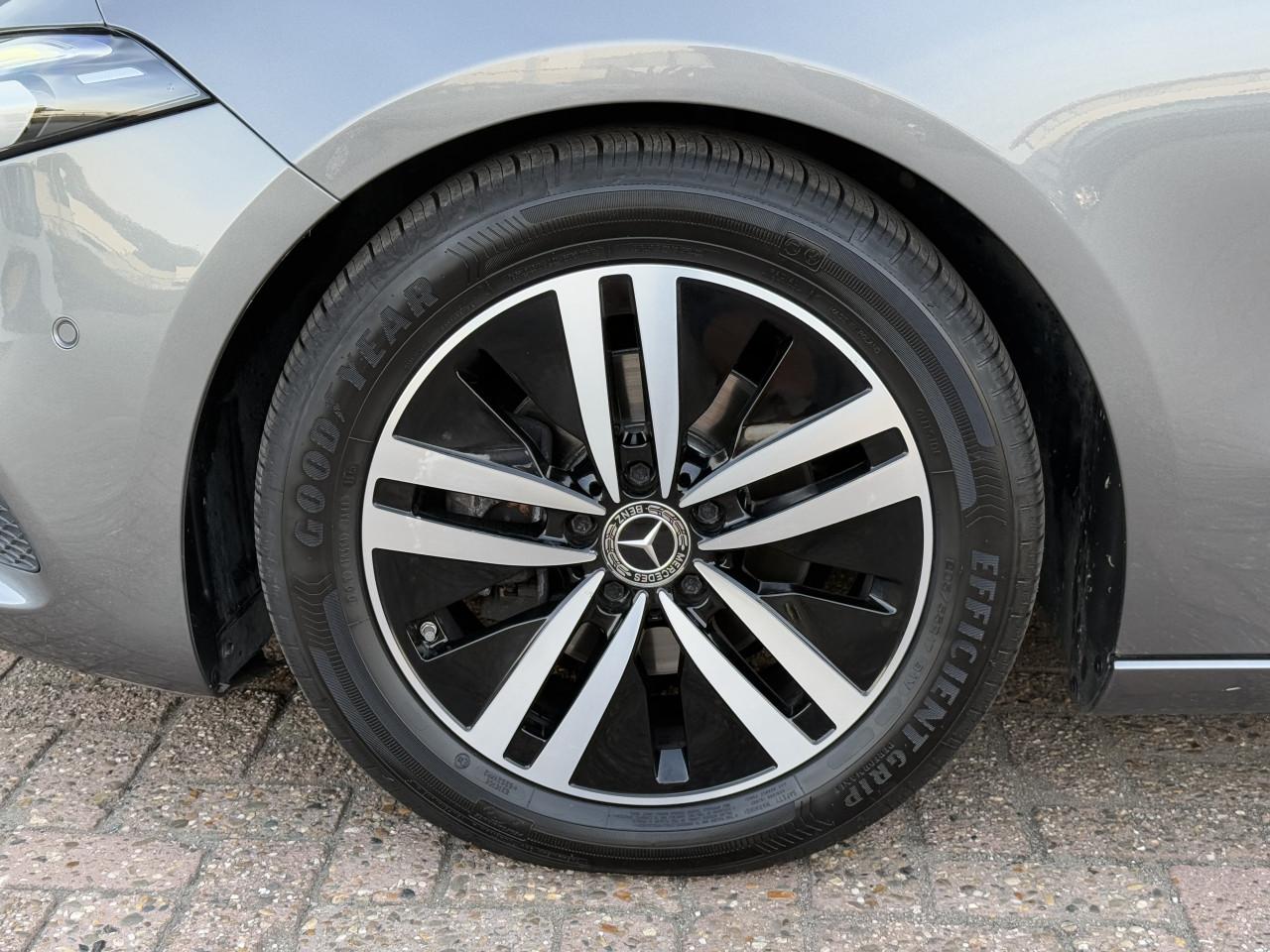 Mercedes-Benz A-klasse - 180 Business Solution Luxury | Wit Leder | Sfeer