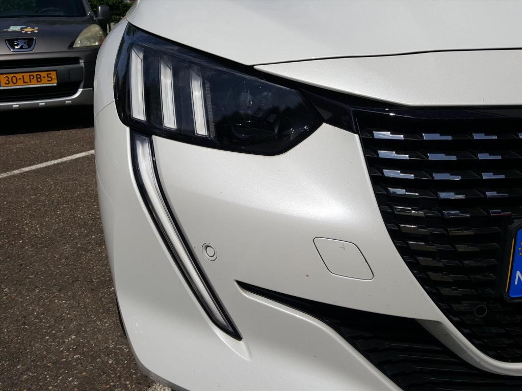 Peugeot 208 allure 1.2 pt-100pk navigatie | 3d-cockpit | apple carplay&andr
